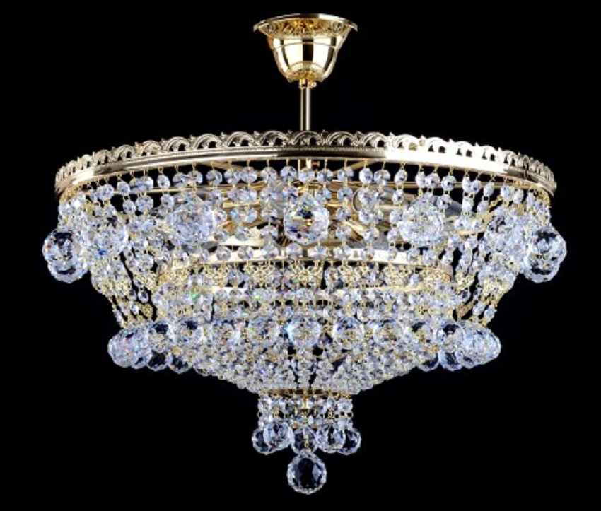 DECOR-CALLS-FOR-A-CHANDELIER