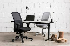 The Importance of Choosing the Right Office Chair